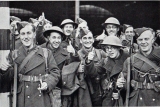 Photograph of BEF Troops reputedly taken at London Victoria station.